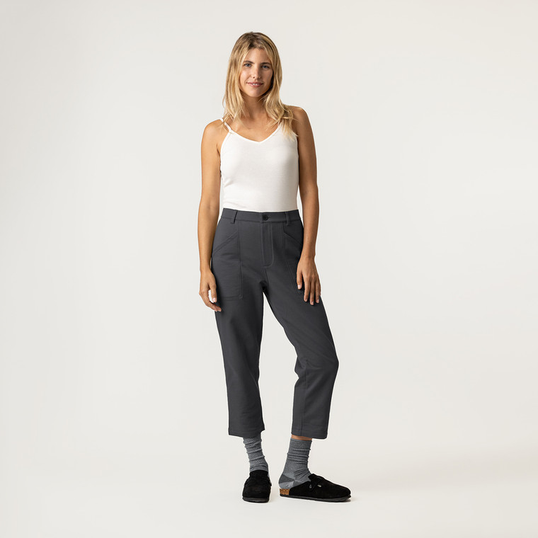 Full body front view of model wearing 100% organic cotton surplus pant in color pepper.