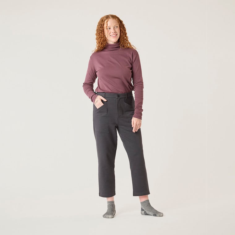 Full body front view of model wearing 100% organic cotton surplus pant in color pepper.