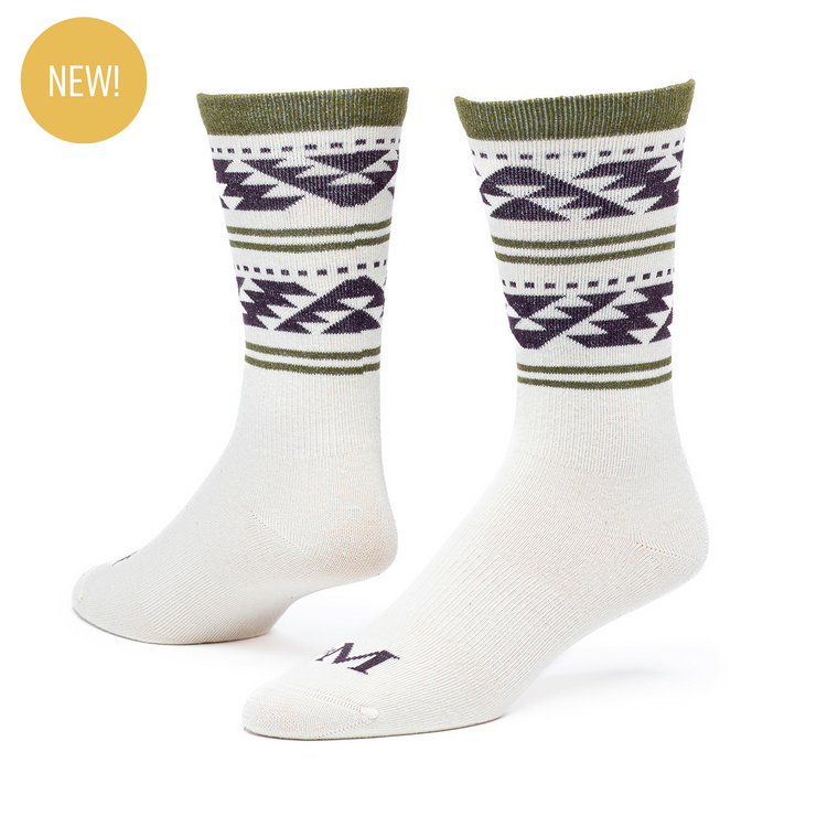 Organic Cotton Patterned Crew socks in geometric stripe natural.