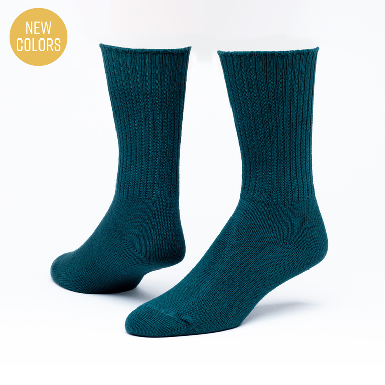 Aqua organic cotton classic crew socks.